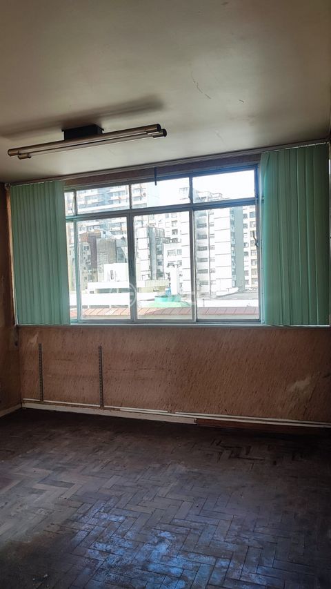 Image 7 - 925910