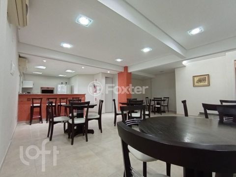Image 11 - 925956