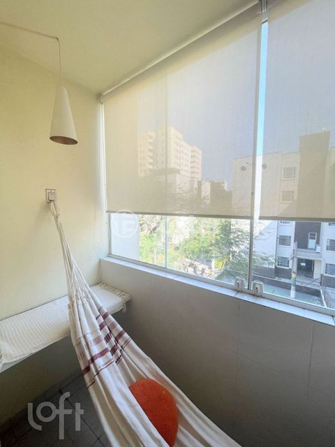 Image 3 - 925981