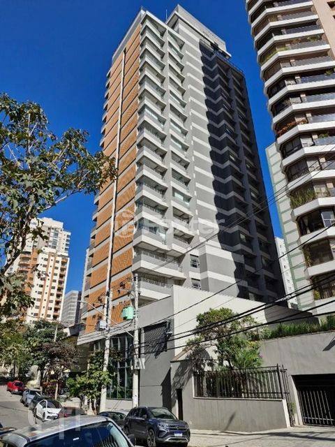 Image 11 - 926000