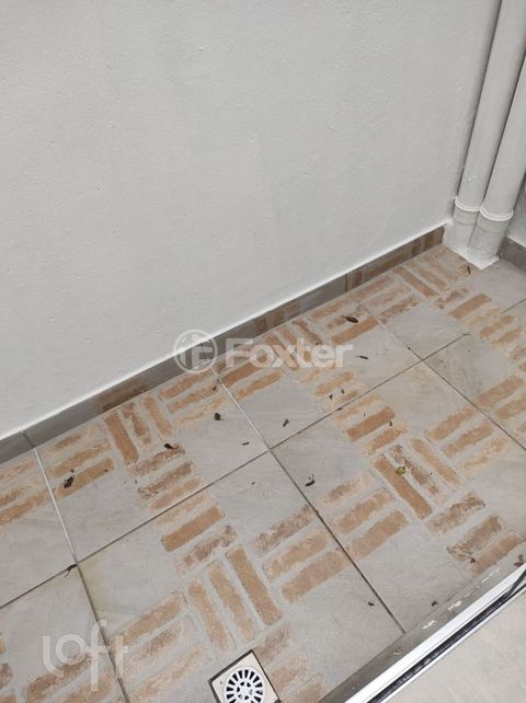 Image 4 - 926005