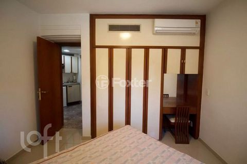 Image 8 - 926011