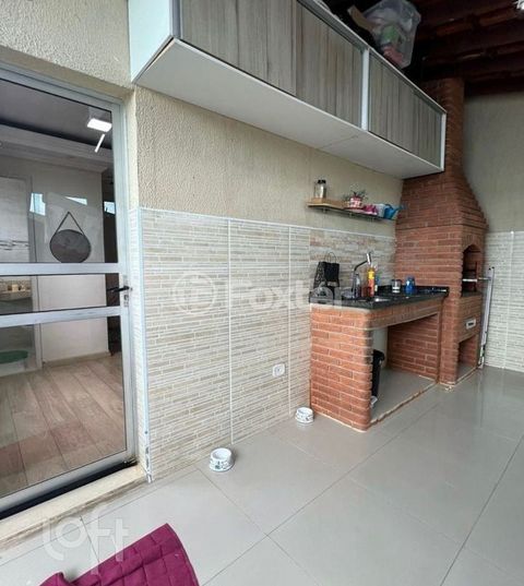 Image 5 - 926048