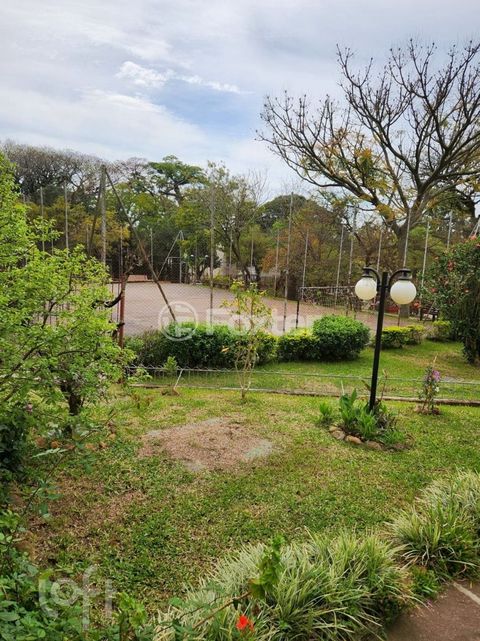 Image 11 - 926083