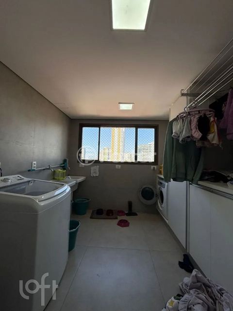 Image 8 - 926283