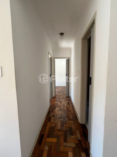 Image 3 - 926285