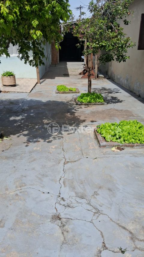 Image 10 - 926374