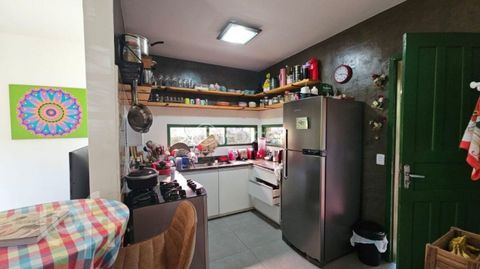 Image 11 - 926404