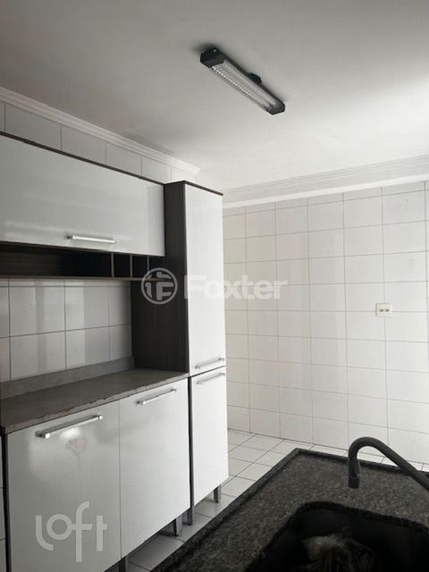 Image 11 - 926406