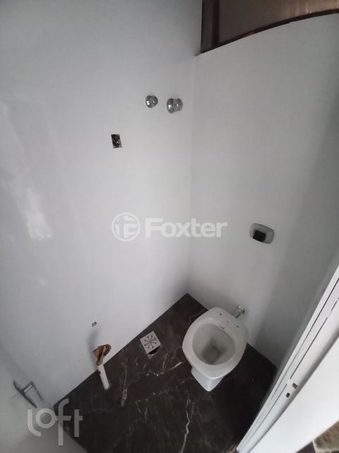 Image 3 - 926410