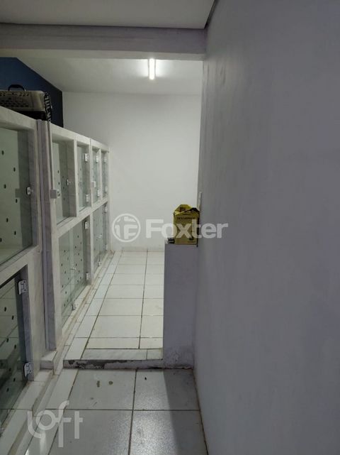 Image 10 - 926426