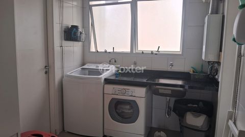 Image 8 - 926530