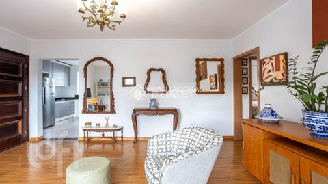 Image 3 - 926558