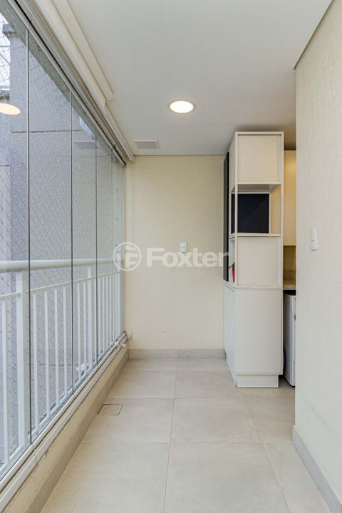Image 3 - 926570