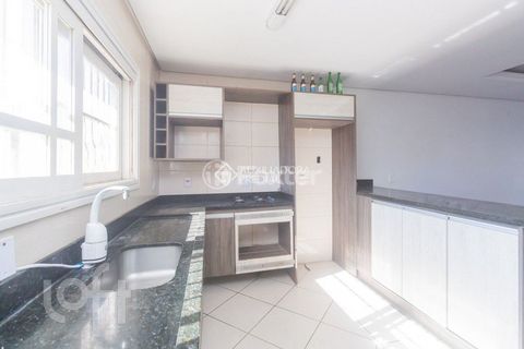 Image 4 - 926630