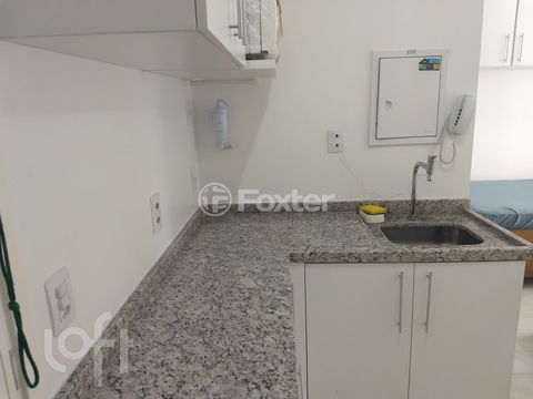 Image 3 - 926642