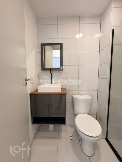 Image 7 - 926650
