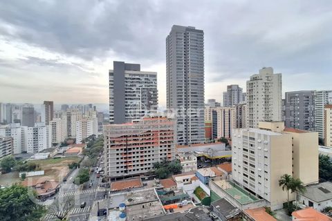 Image 14 - 926654