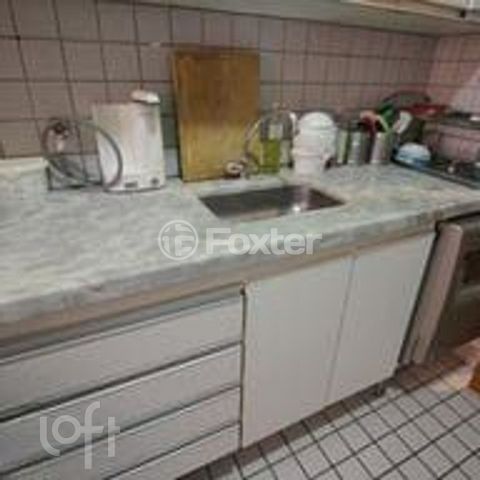 Image 1 - 926666