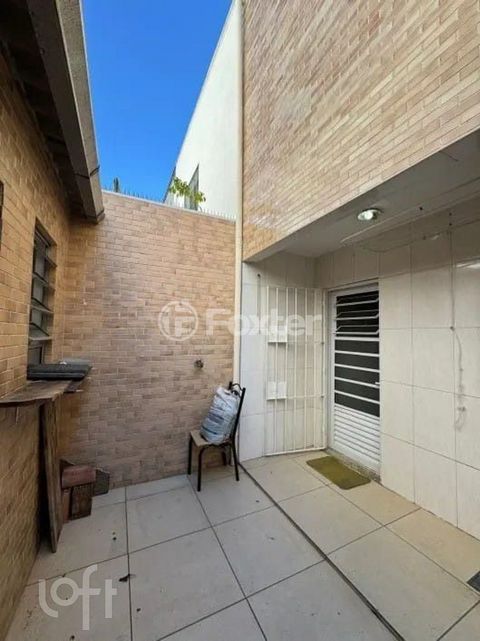 Image 5 - 926668