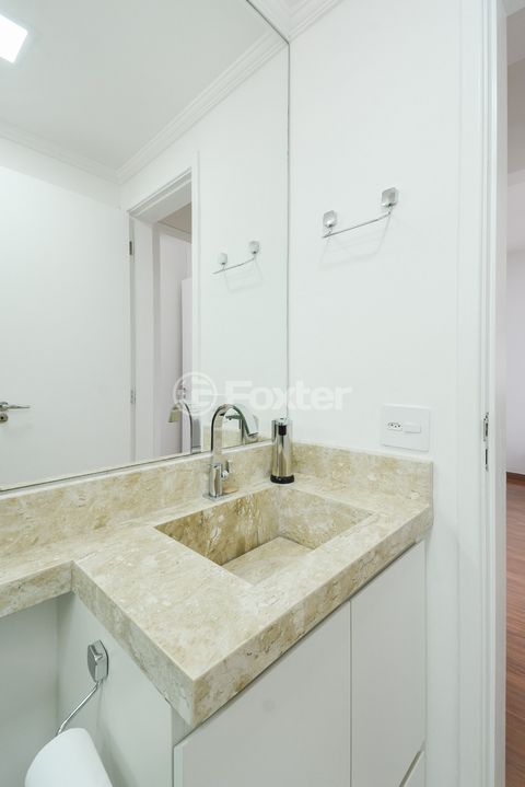 Image 3 - 926670