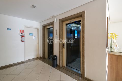 Image 11 - 926670