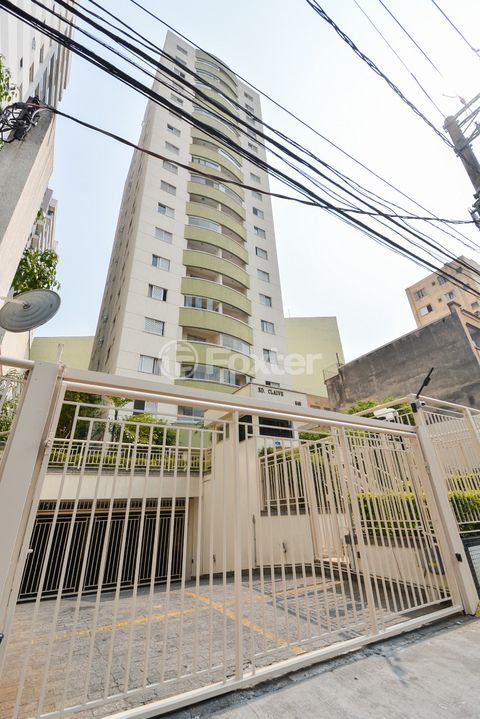 Image 8 - 926670