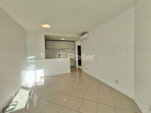 Image 6 - 926689