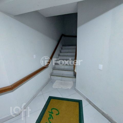 Image 6 - 926698