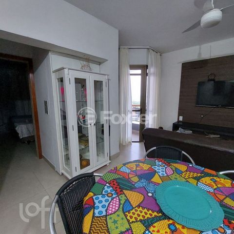 Image 4 - 926698