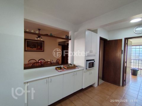 Image 7 - 926741
