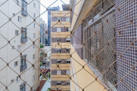 Image 11 - 926767