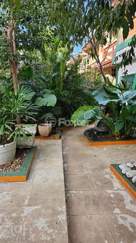 Image 6 - 926776