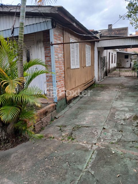 Image 1 - 926817