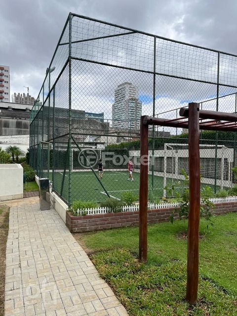 Image 17 - 926896