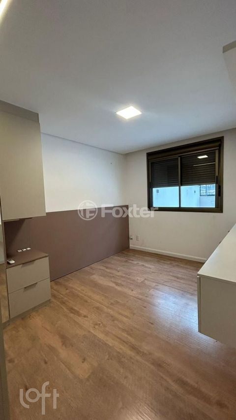 Image 3 - 926901
