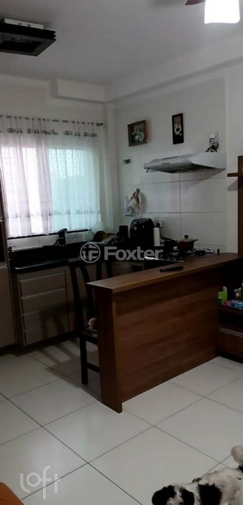 Image 5 - 926945