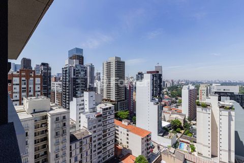 Image 18 - 926990