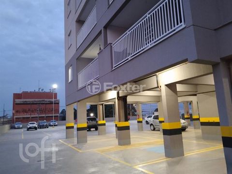 Image 3 - 927001