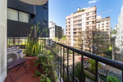 Image 19 - 927004