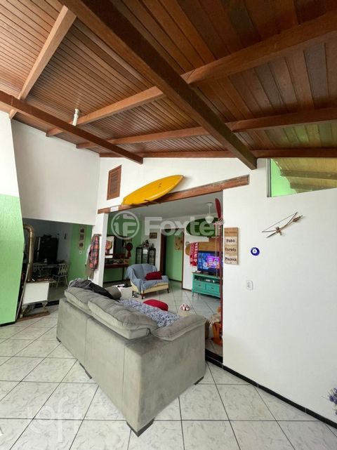 Image 4 - 927066
