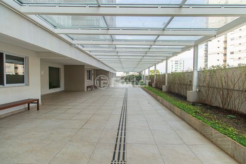 Image 3 - 927340
