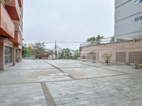 Image 4 - 927346
