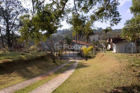 Image 13 - 927373
