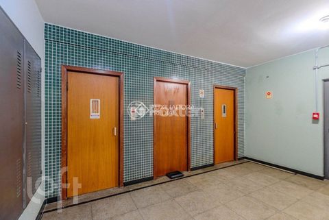 Image 4 - 927389