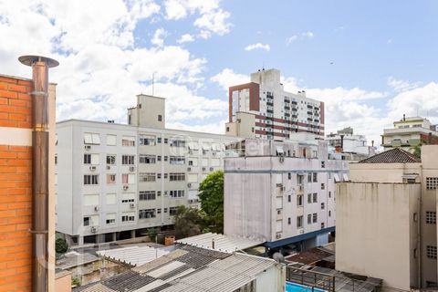 Image 15 - 927405