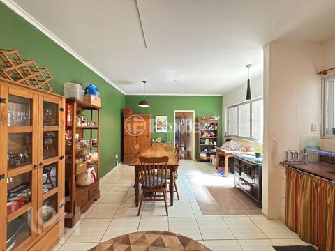 Image 6 - 927416