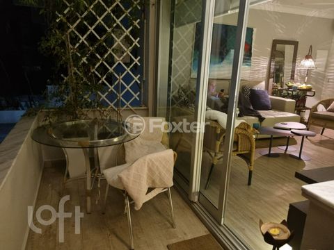 Image 1 - 927419