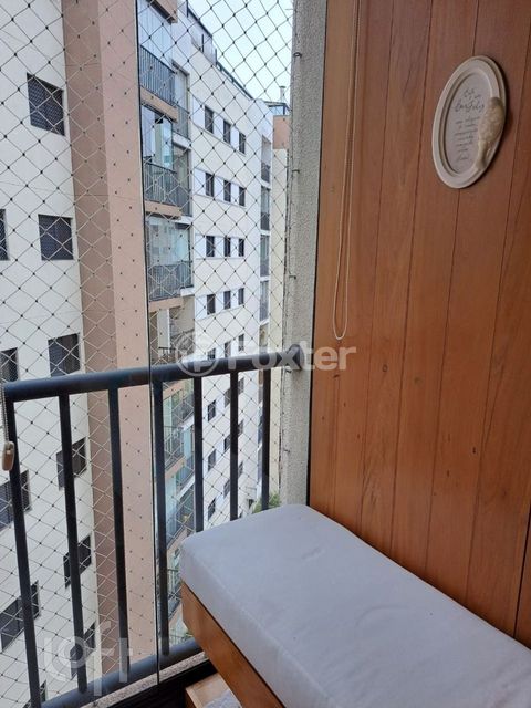 Image 11 - 927440
