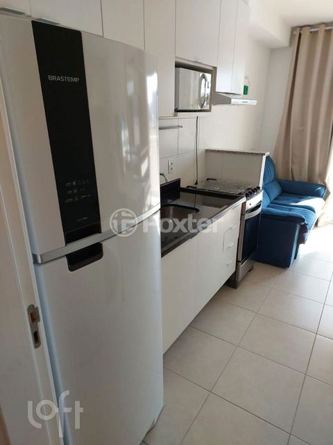 Image 7 - 927458